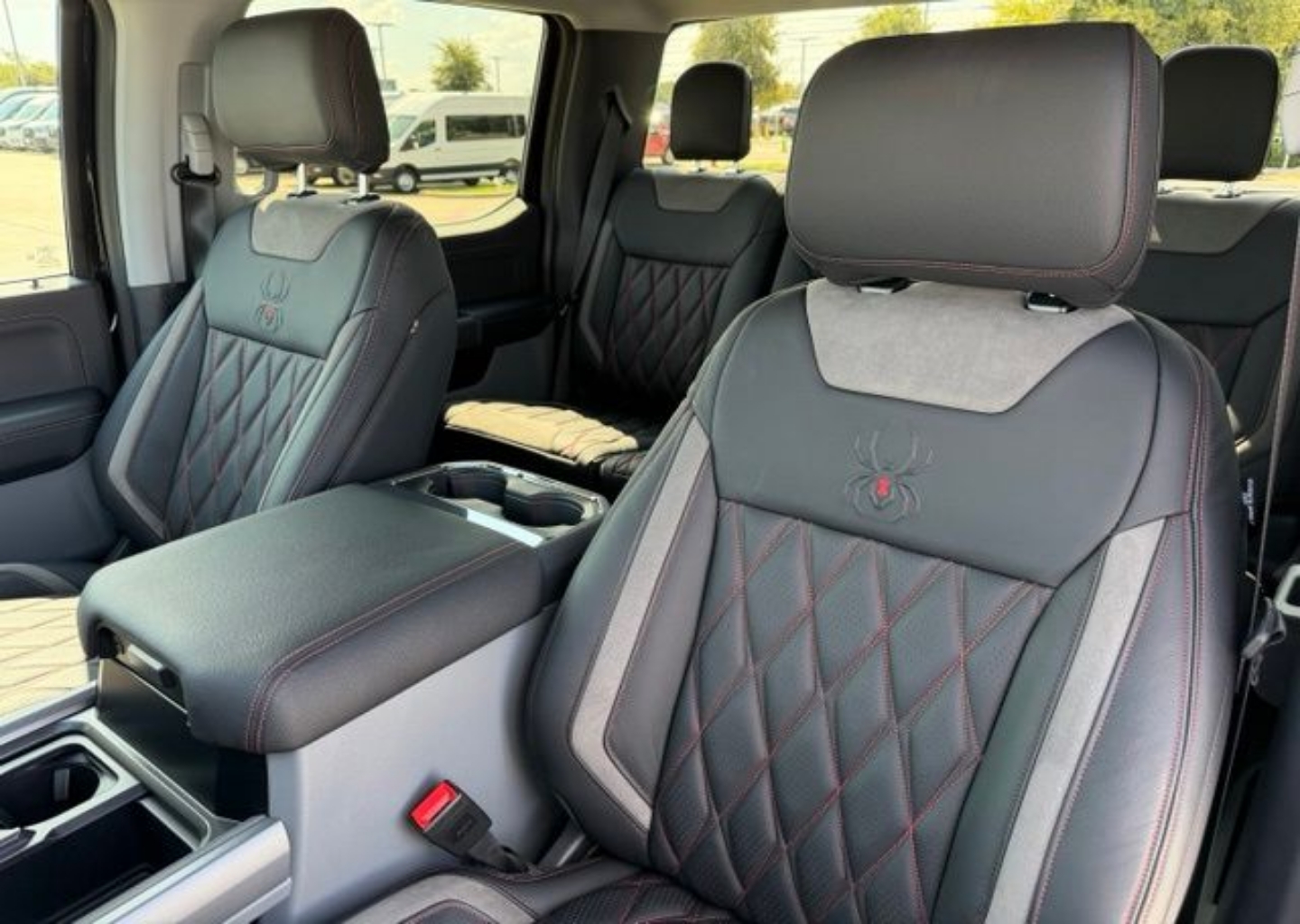 2026 Ford F-250 Super Duty XLT - Photo 12