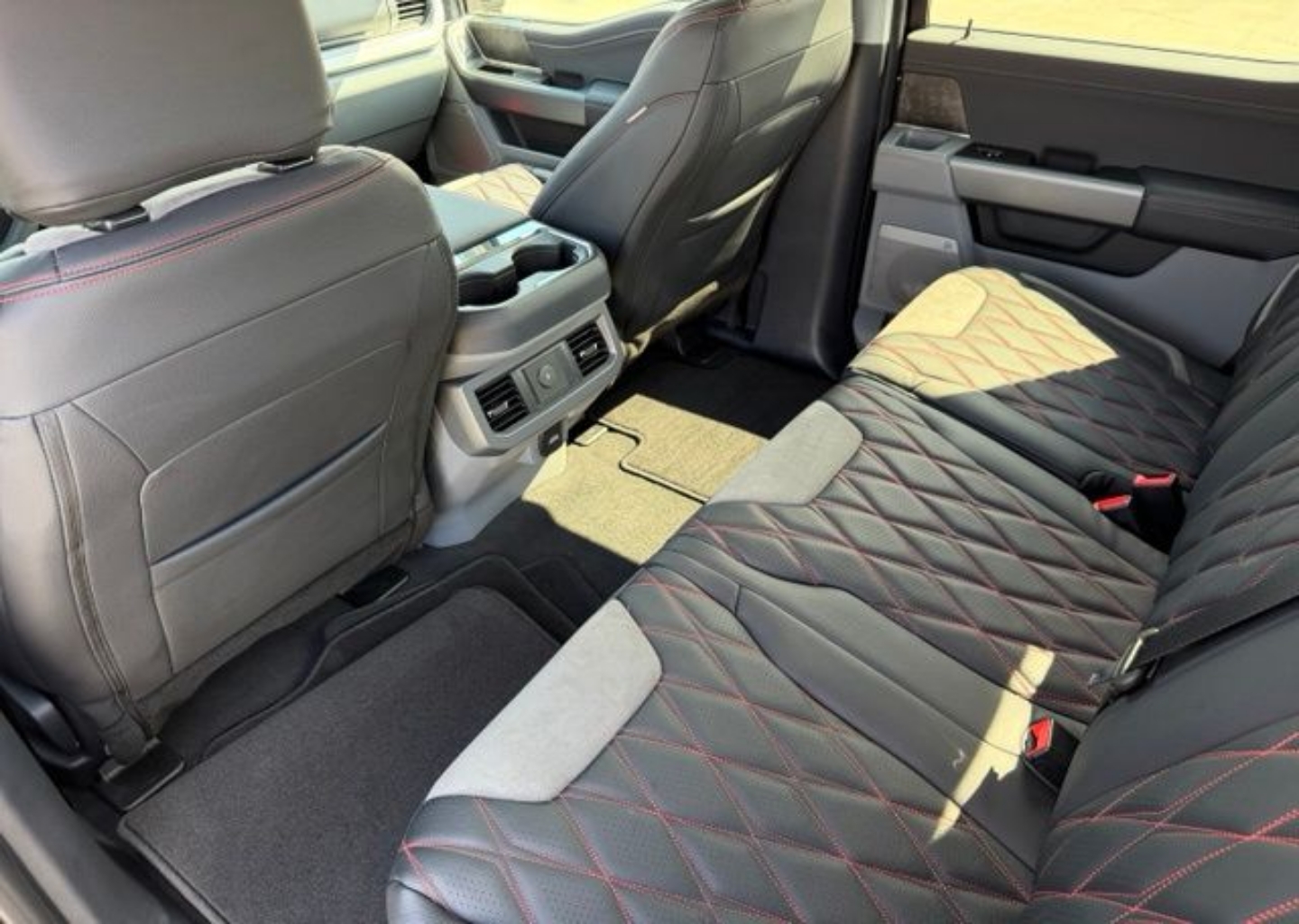 2026 Ford F-250 Super Duty XLT - Photo 25