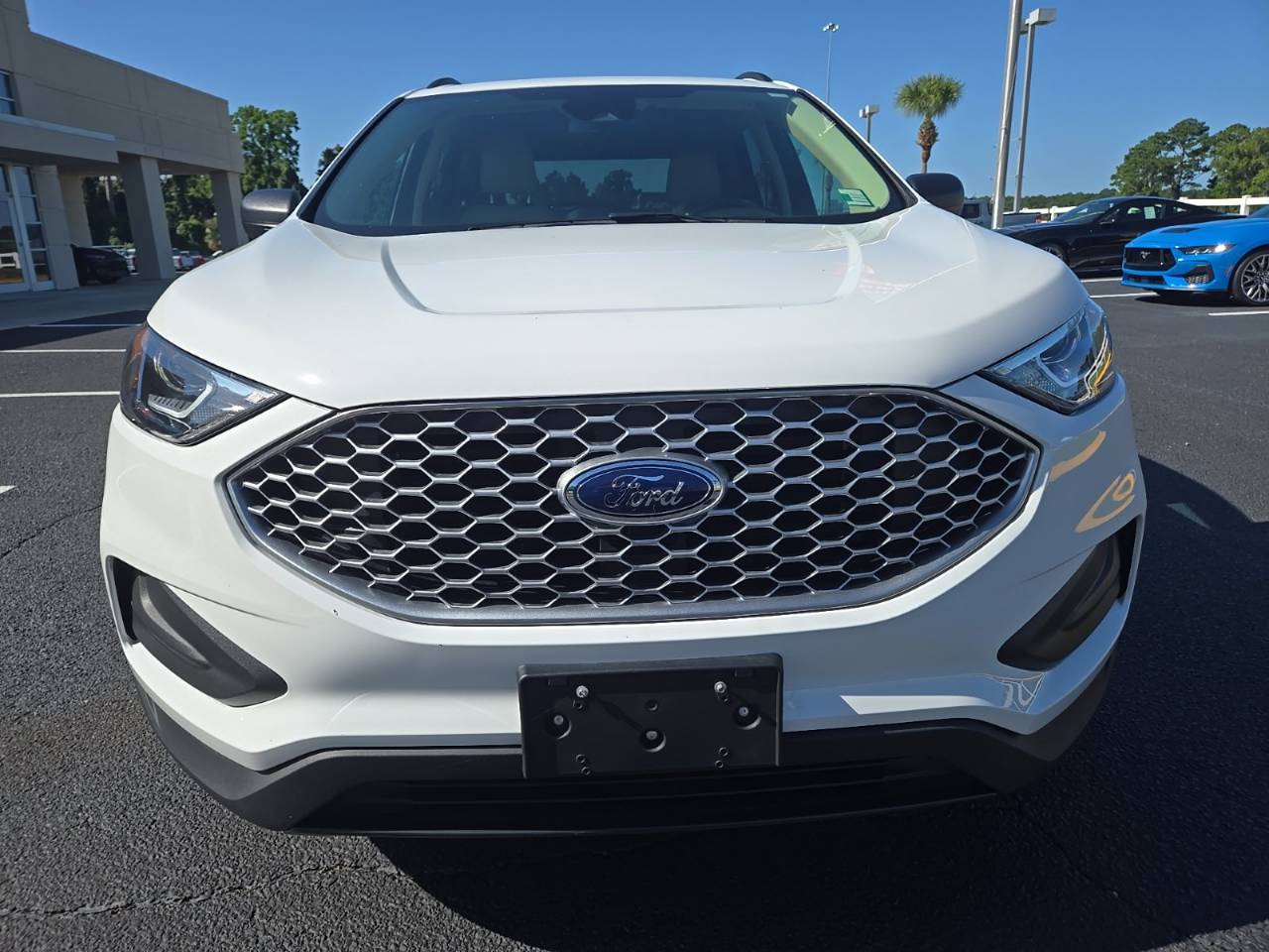 2024 Ford Edge SE - Photo 11