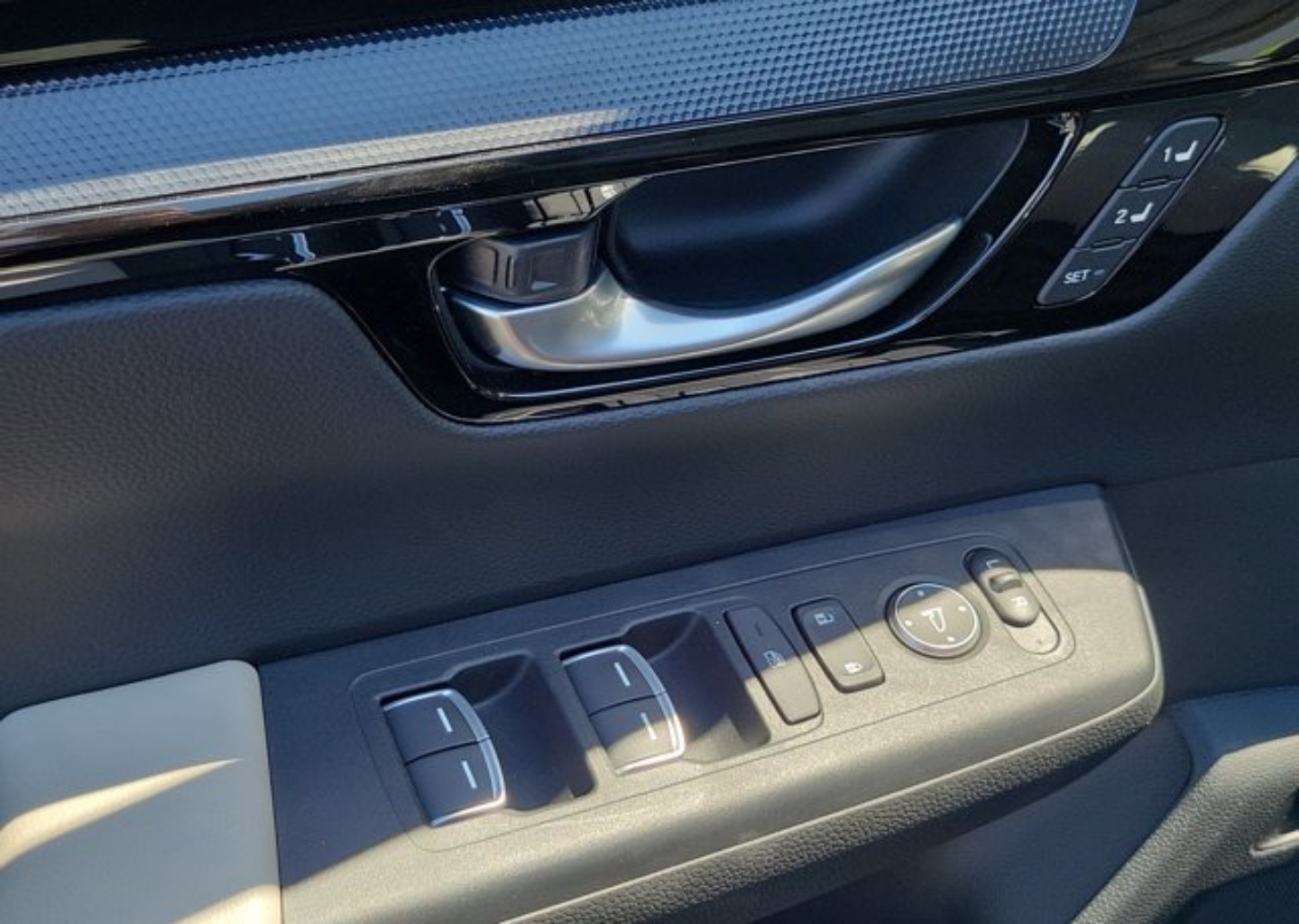 2024 Honda CR-V EX-L - Photo 22