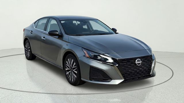 2025 Nissan Altima