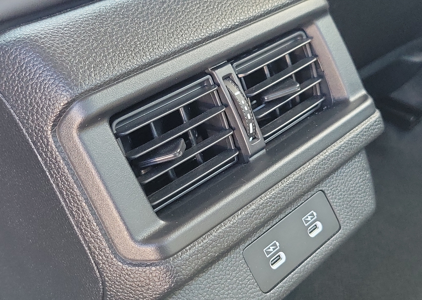 2025 Honda Accord SE - Photo 12