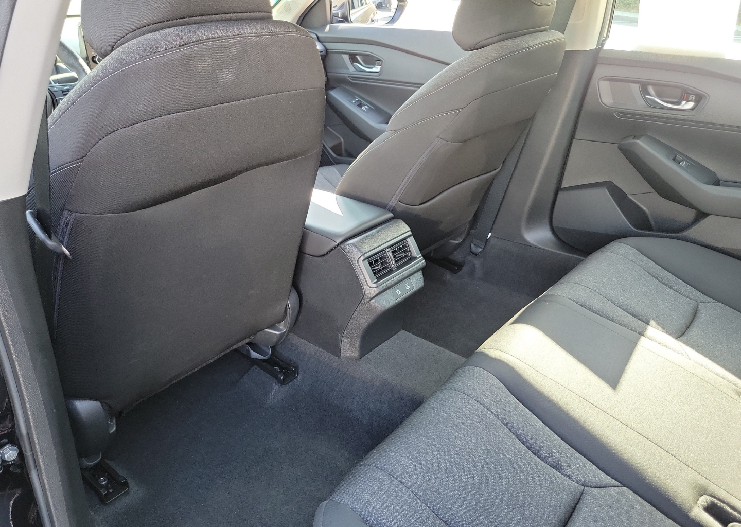 2025 Honda Accord SE - Photo 14