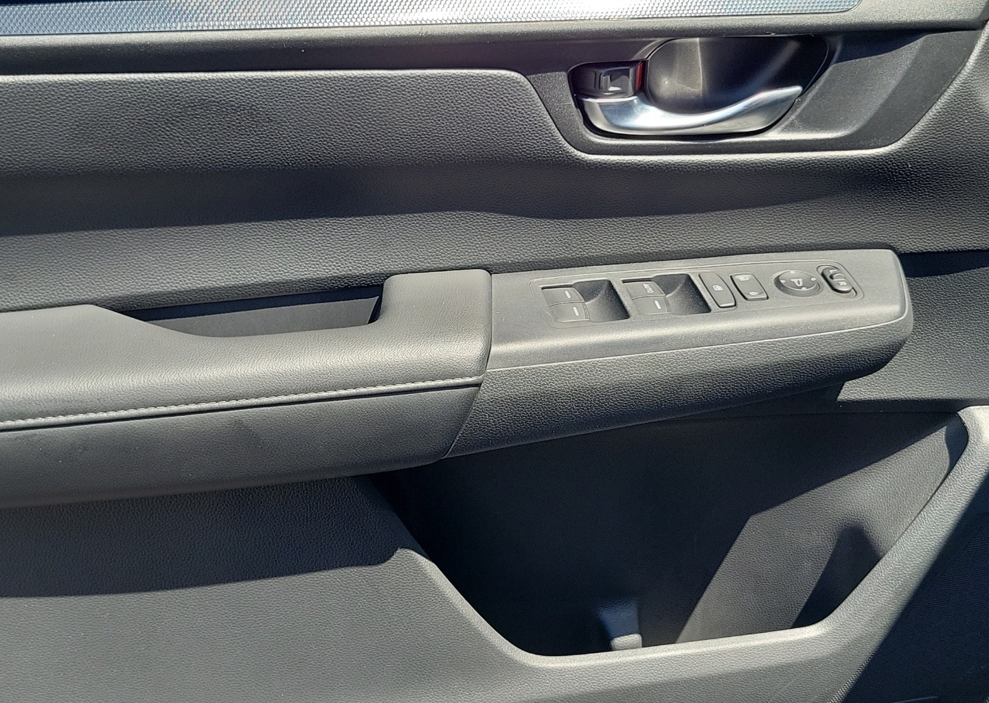 2024 Honda CR-V LX - Photo 20