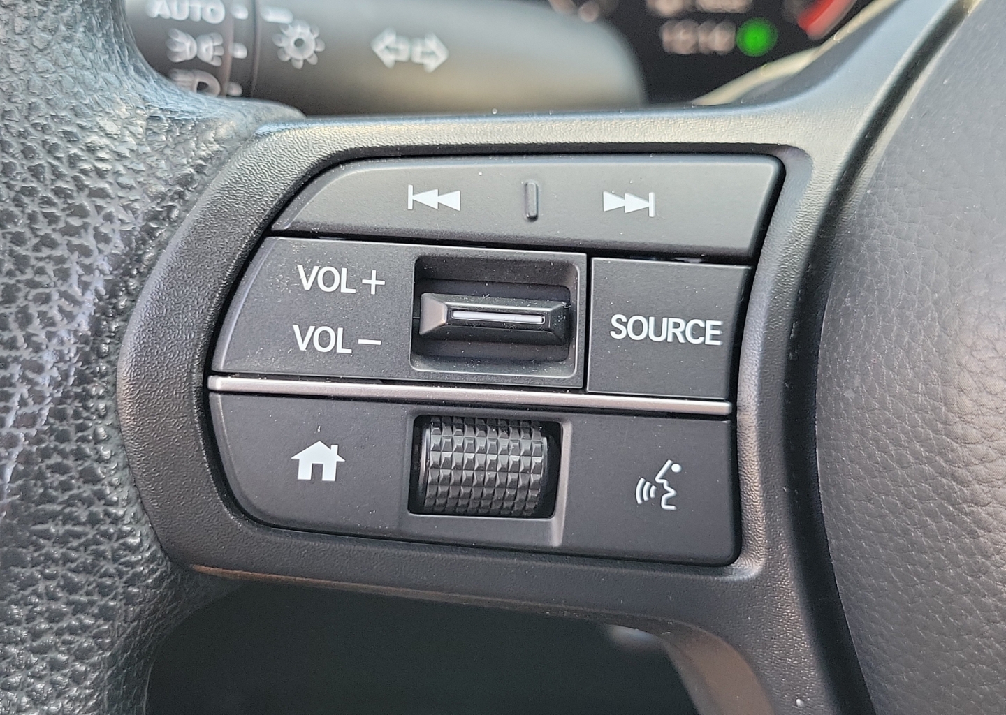 2024 Honda CR-V LX - Photo 24