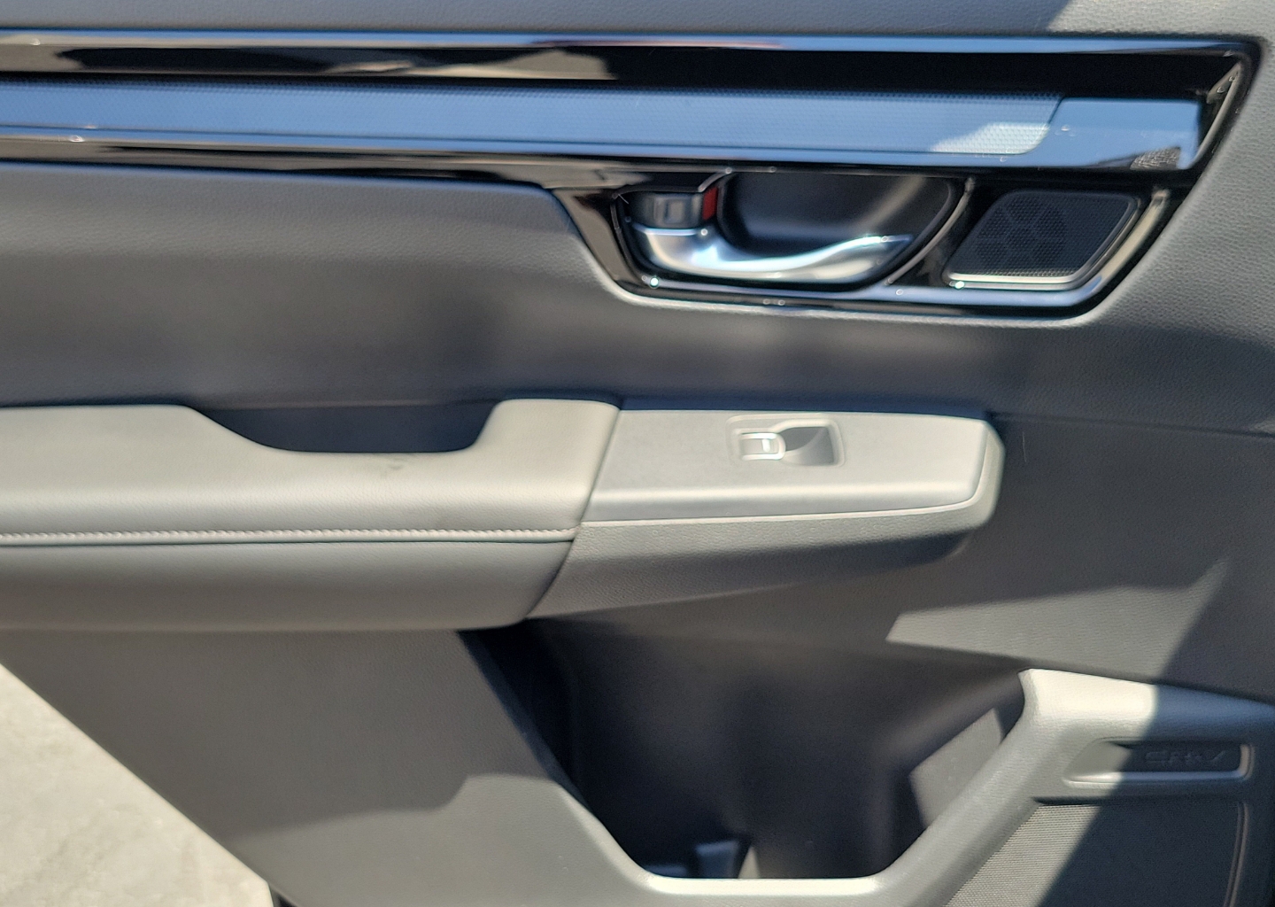 2025 Honda CR-V EX-L - Photo 16