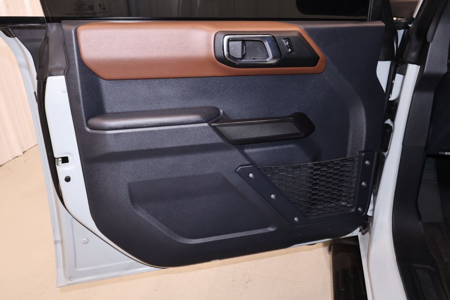 2024 Ford Bronco 4-Door Outer Banks - Photo 11