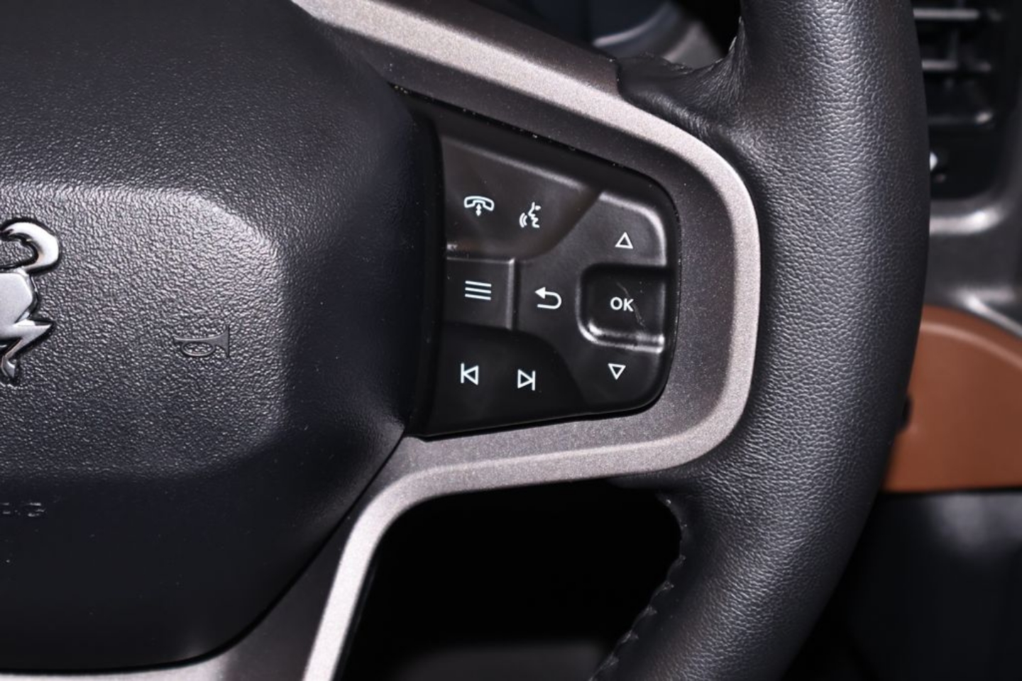 2024 Ford Bronco 4-Door Outer Banks - Photo 24