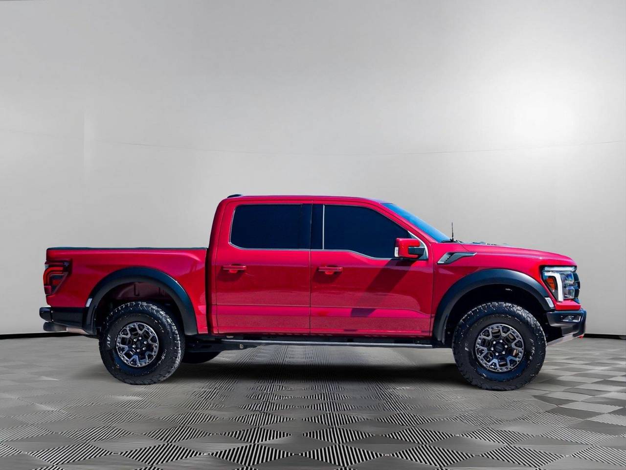 Used 2025 Ford F-150 Raptor, photo 5