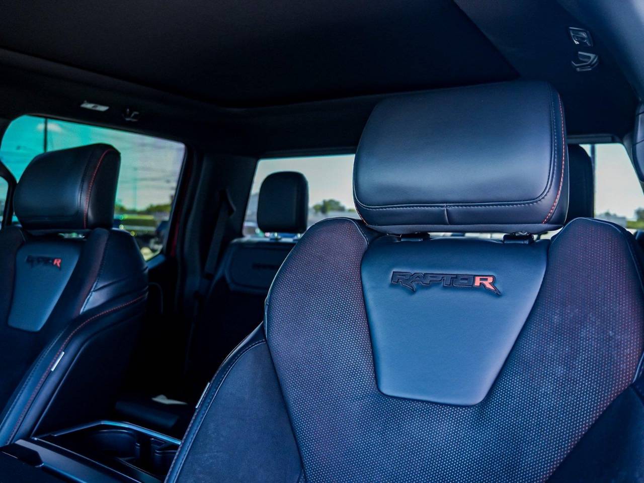 Used 2025 Ford F-150 Raptor, photo 16