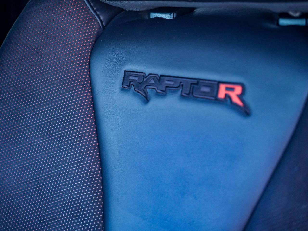 Used 2025 Ford F-150 Raptor, photo 17