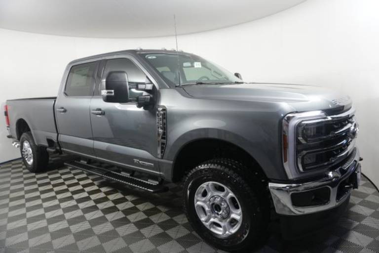2026 Ford Super Duty F-350 SRW XLT