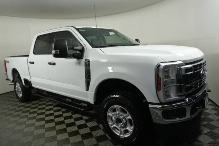 2026 Ford Super Duty F-350 SRW XLT
