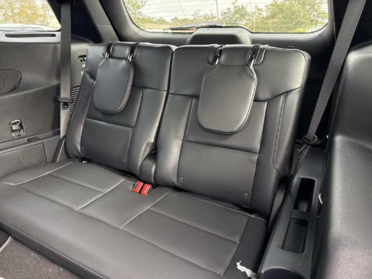 2026 Ford Explorer ST - Photo 7