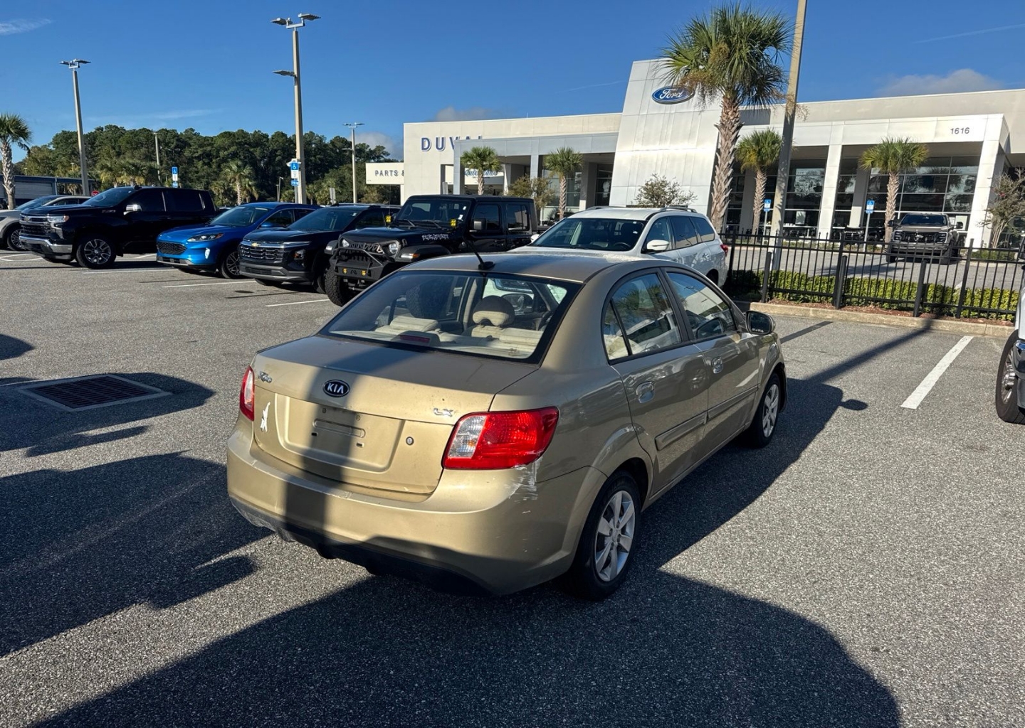 Used 2011 Kia Rio LX with VIN KNADH4A39B6917963 for sale in Jacksonville, FL