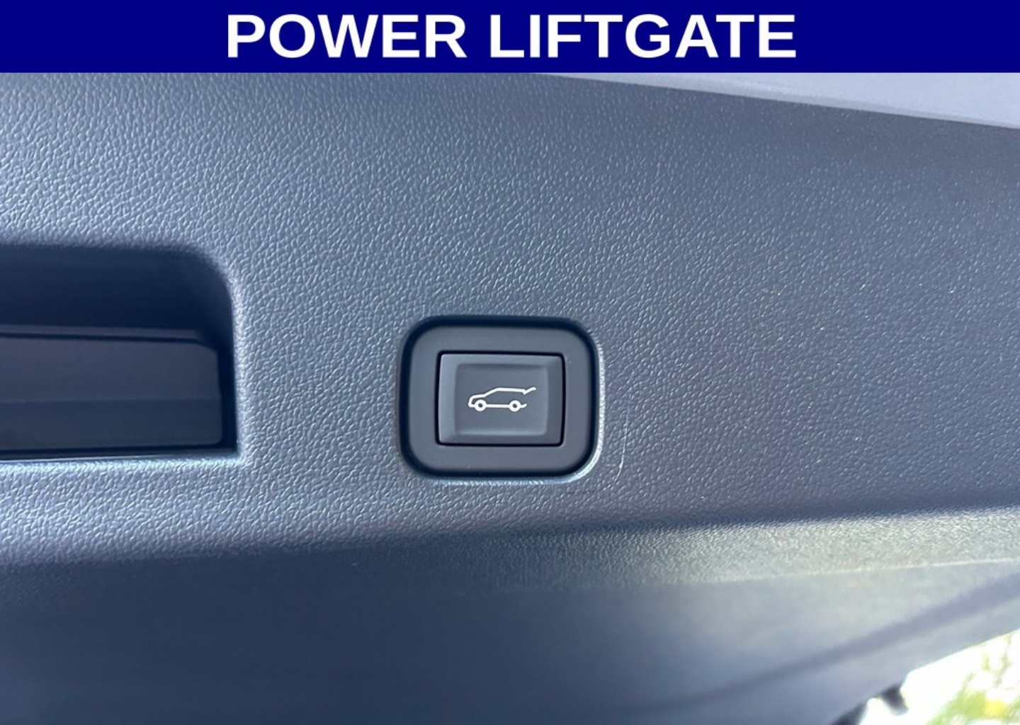 2027 Chevrolet Traverse Z71 - Photo 86