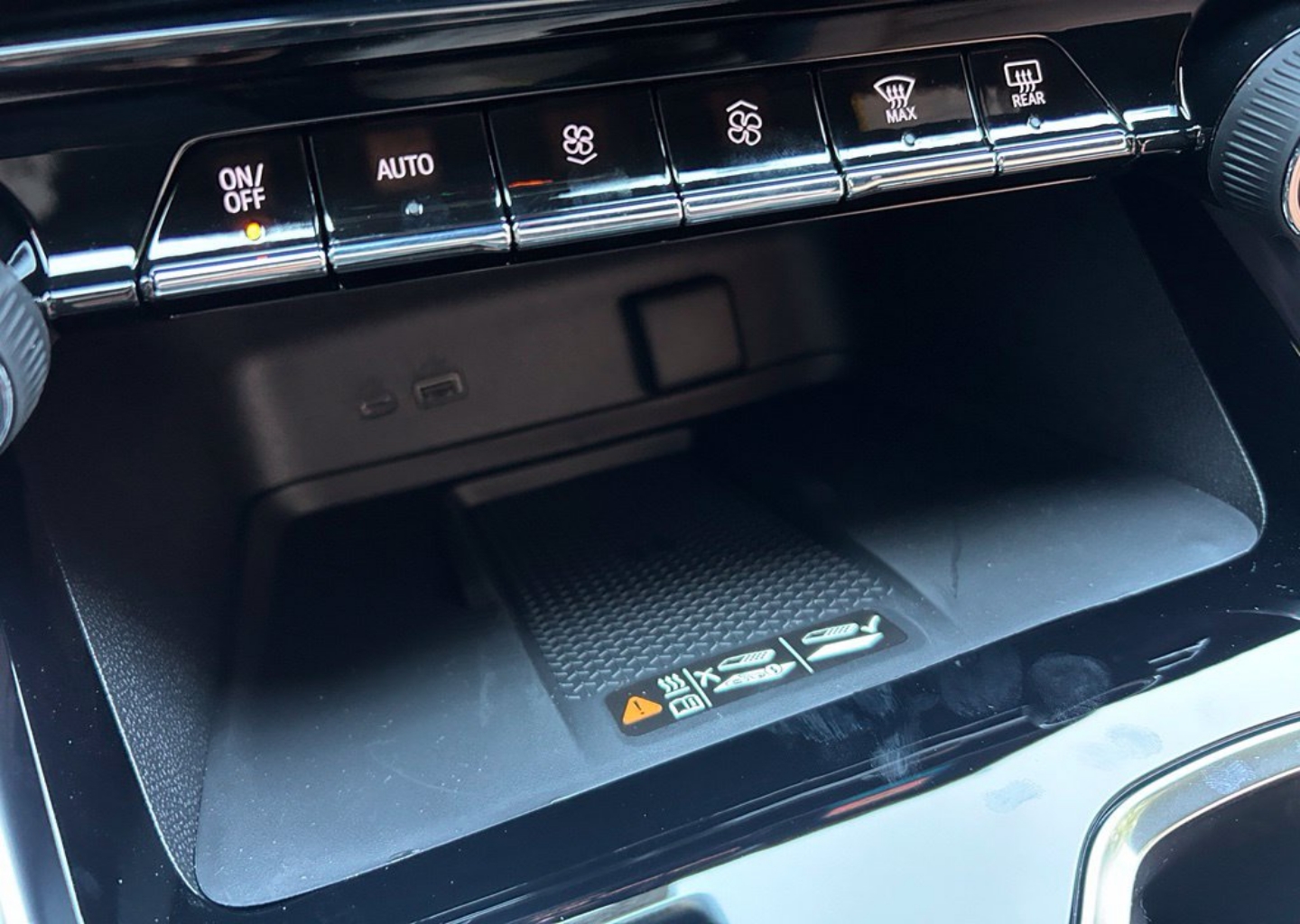 2027 Chevrolet Traverse Z71 - Photo 103