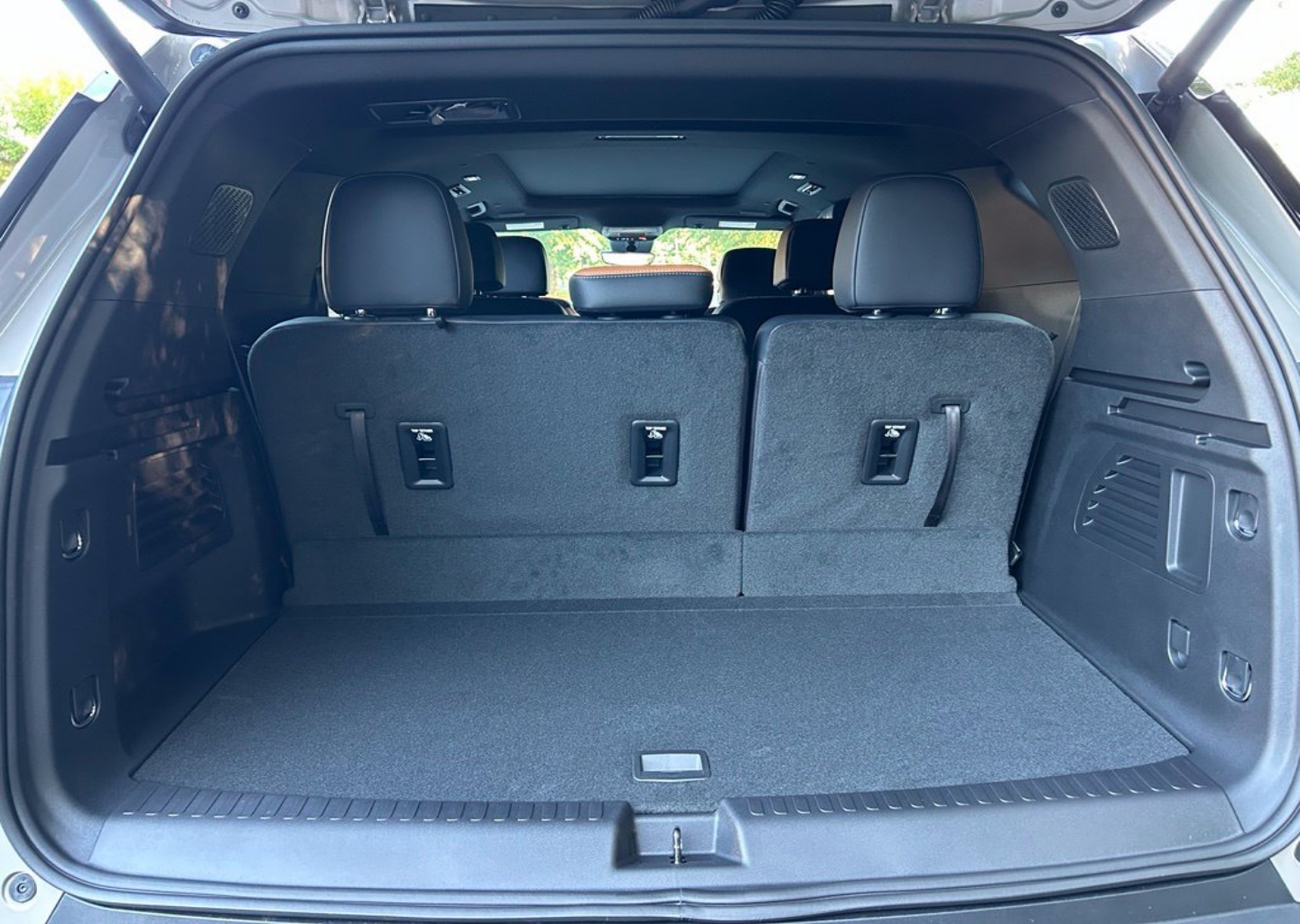 2027 Chevrolet Traverse Z71 - Photo 115