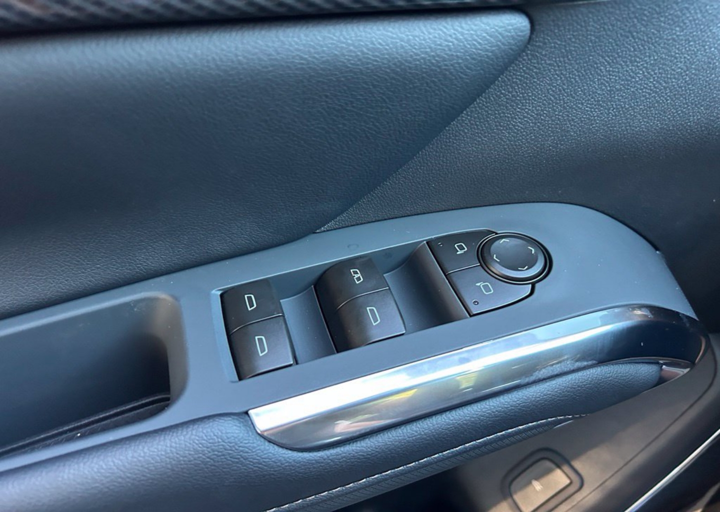 2027 Chevrolet Traverse Z71 - Photo 127
