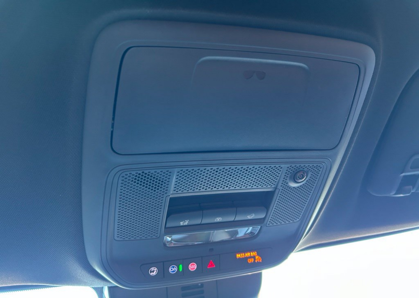 2027 Chevrolet Traverse Z71 - Photo 132