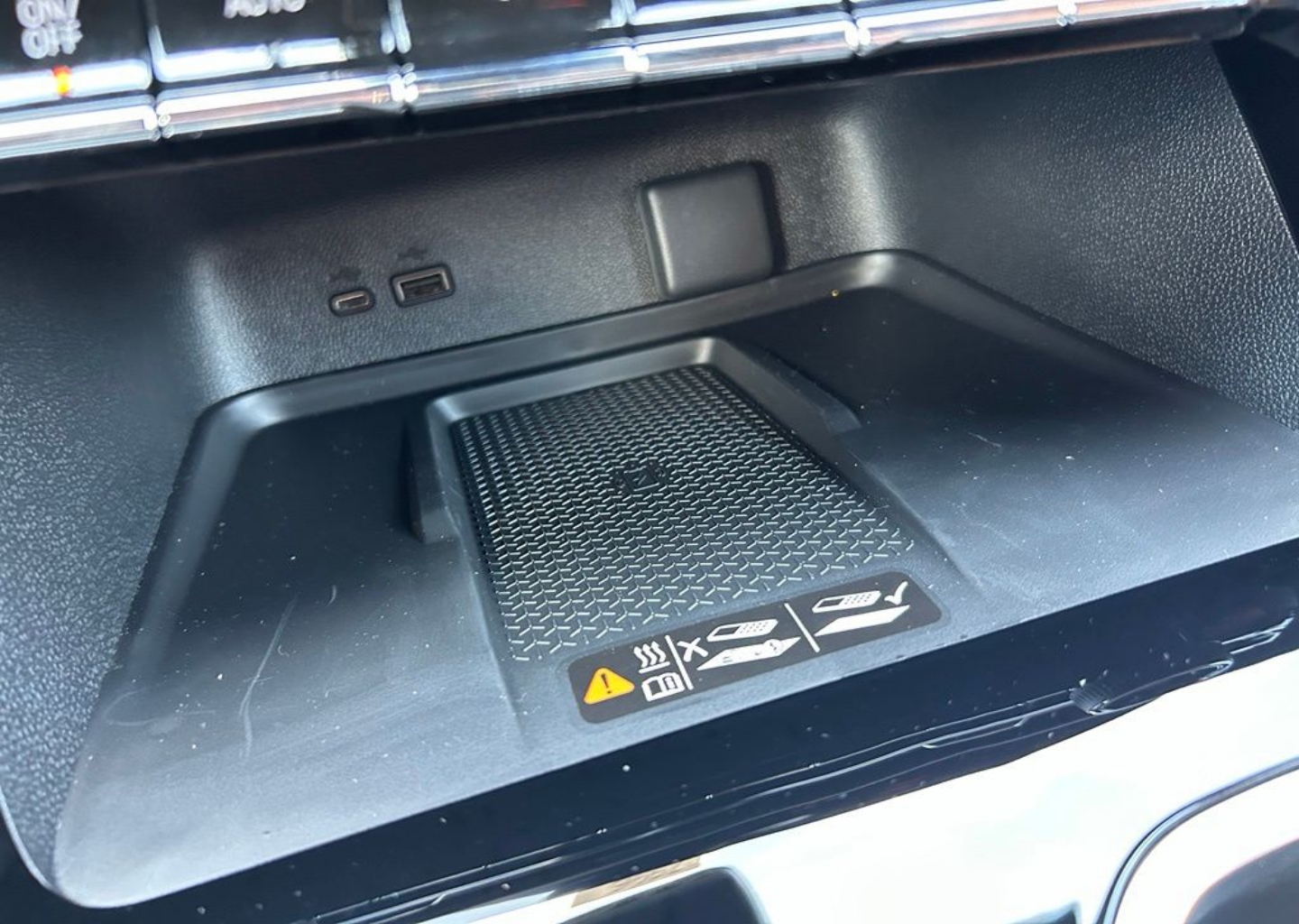 2027 Chevrolet Traverse Z71 - Photo 107