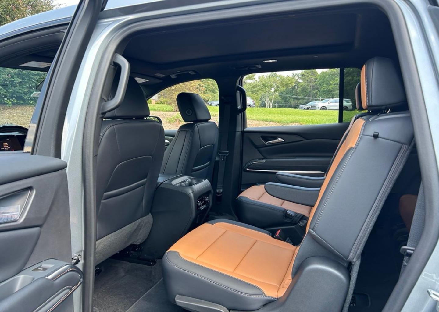 2027 Chevrolet Traverse Z71 - Photo 115