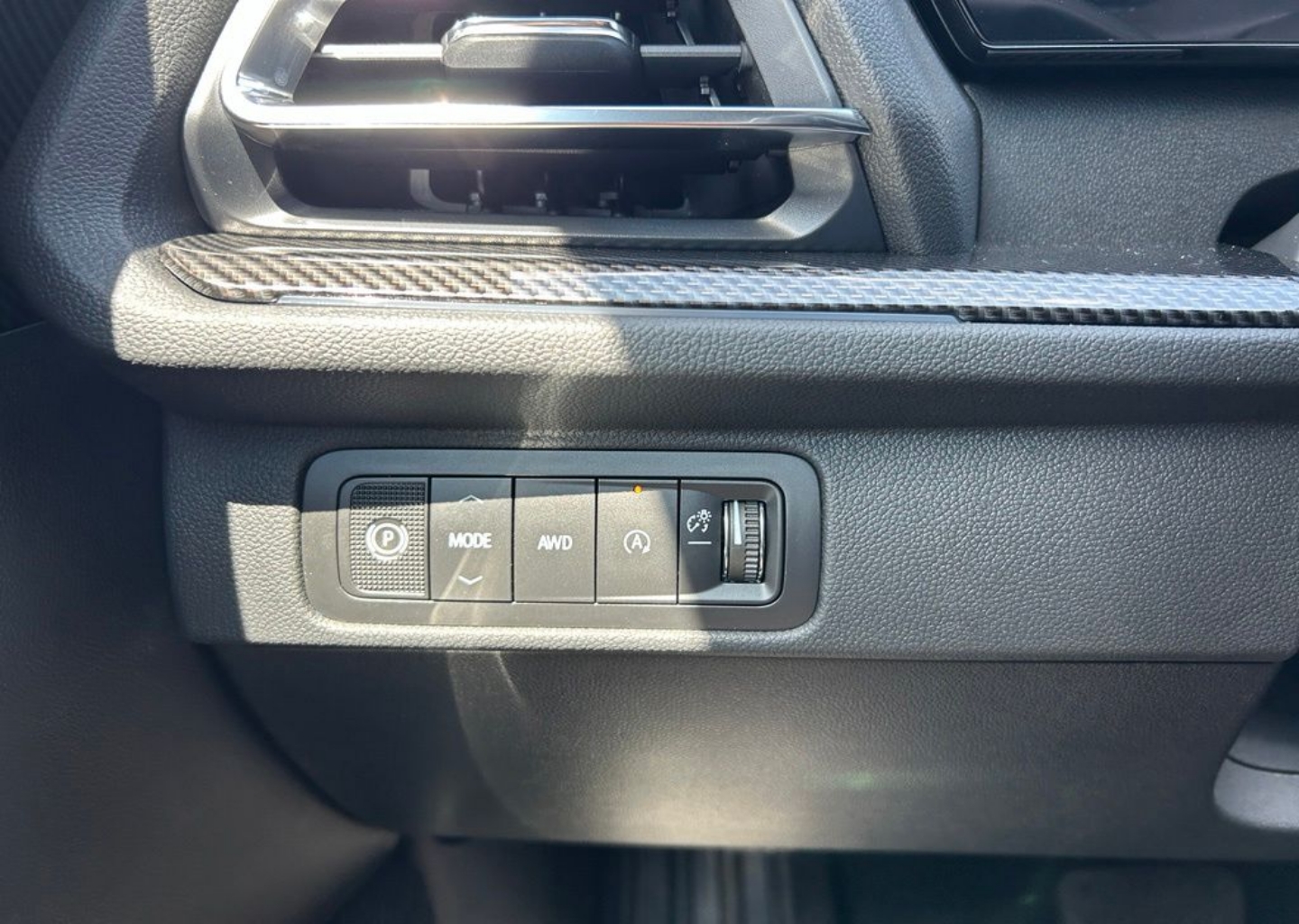 2027 Chevrolet Traverse Z71 - Photo 129
