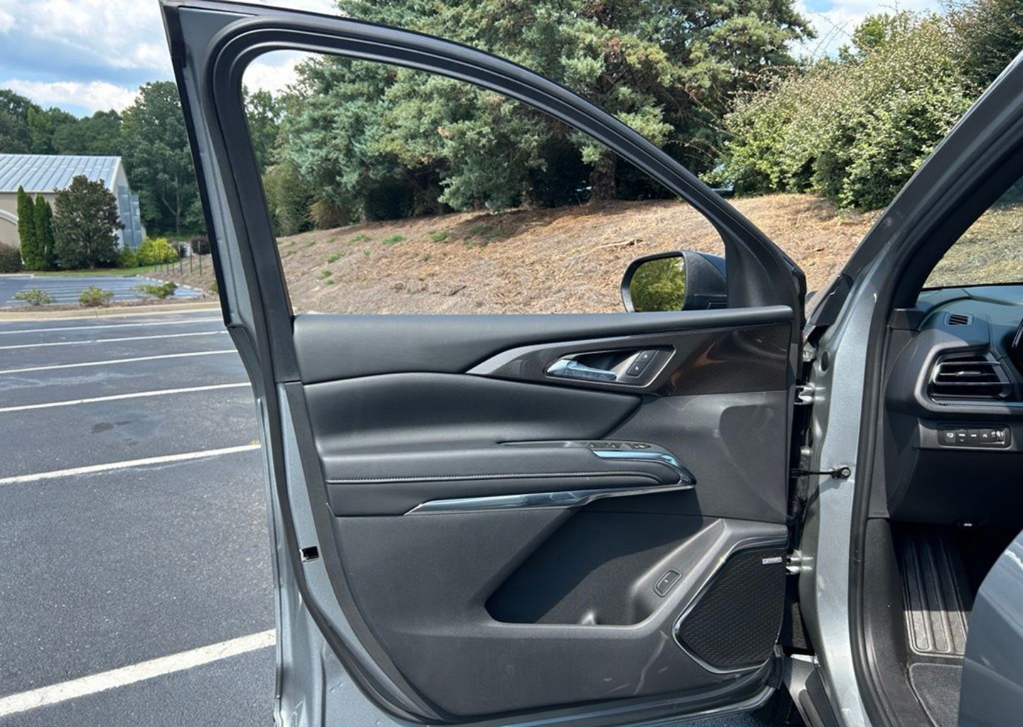 2027 Chevrolet Traverse Z71 - Photo 134