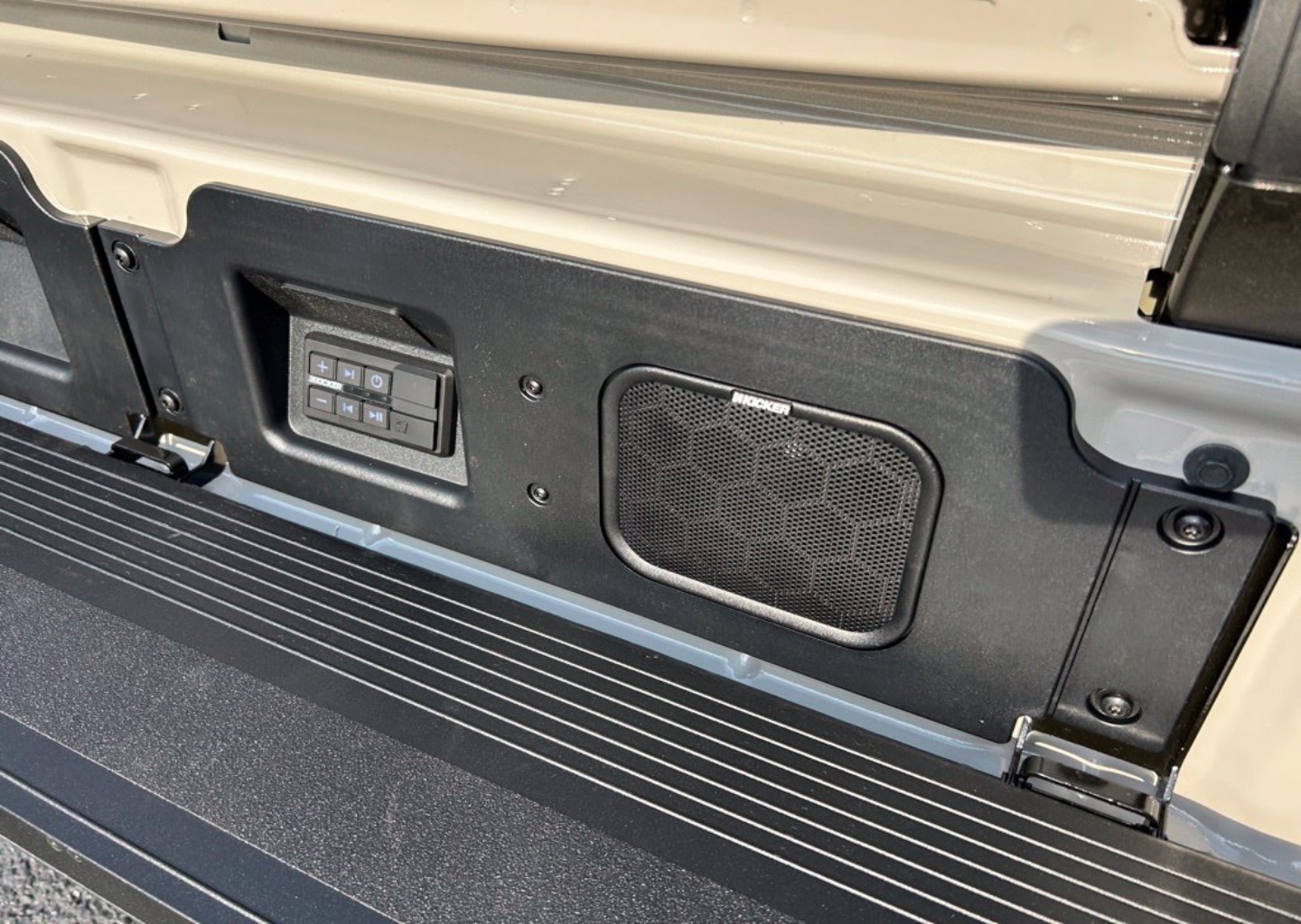 2026 GMC Sierra 1500 AT4X - Photo 96