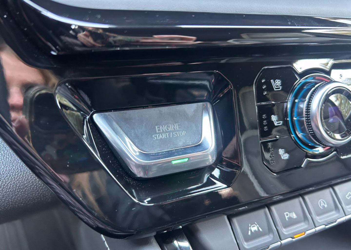 2026 GMC Sierra 1500 AT4X - Photo 103