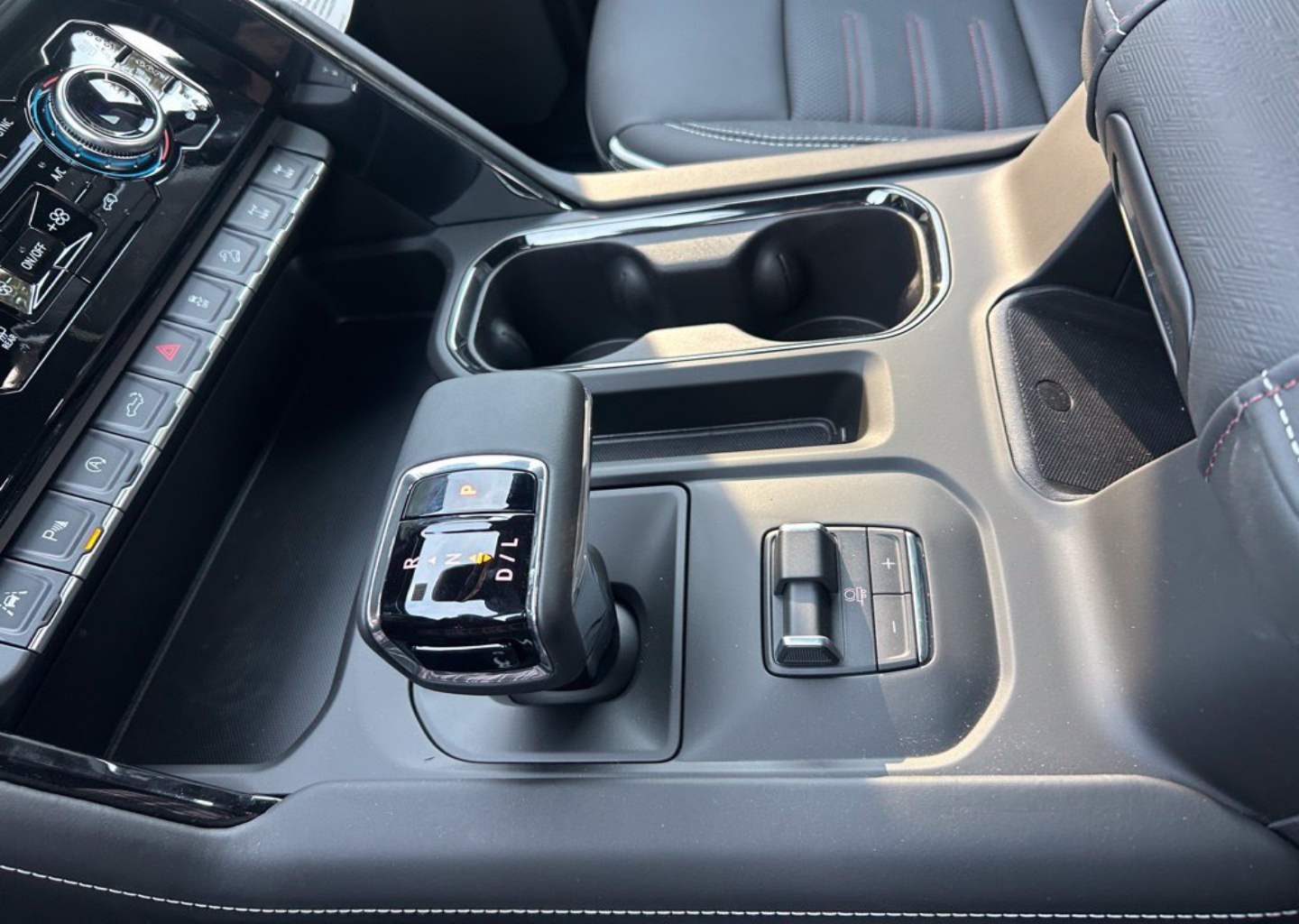 2026 GMC Sierra 1500 AT4X - Photo 105