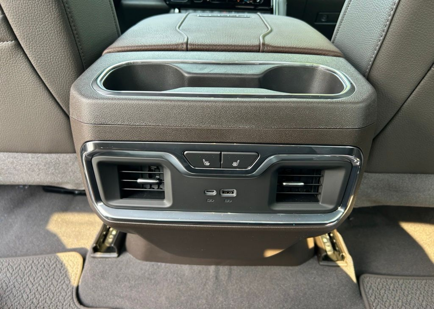 2026 GMC Sierra 2500HD Denali - Photo 100