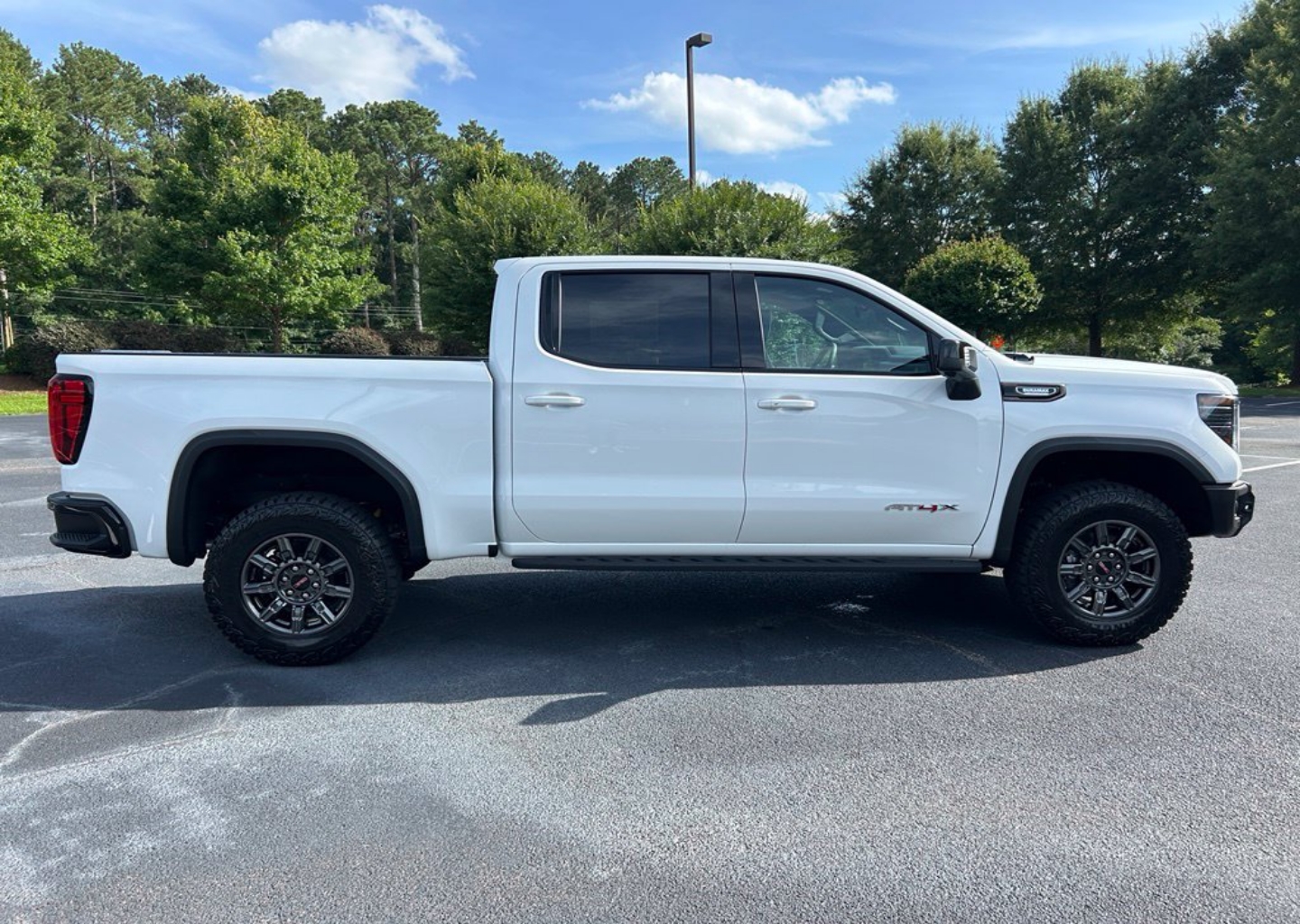 2026 GMC Sierra 1500 AT4X - Photo 96
