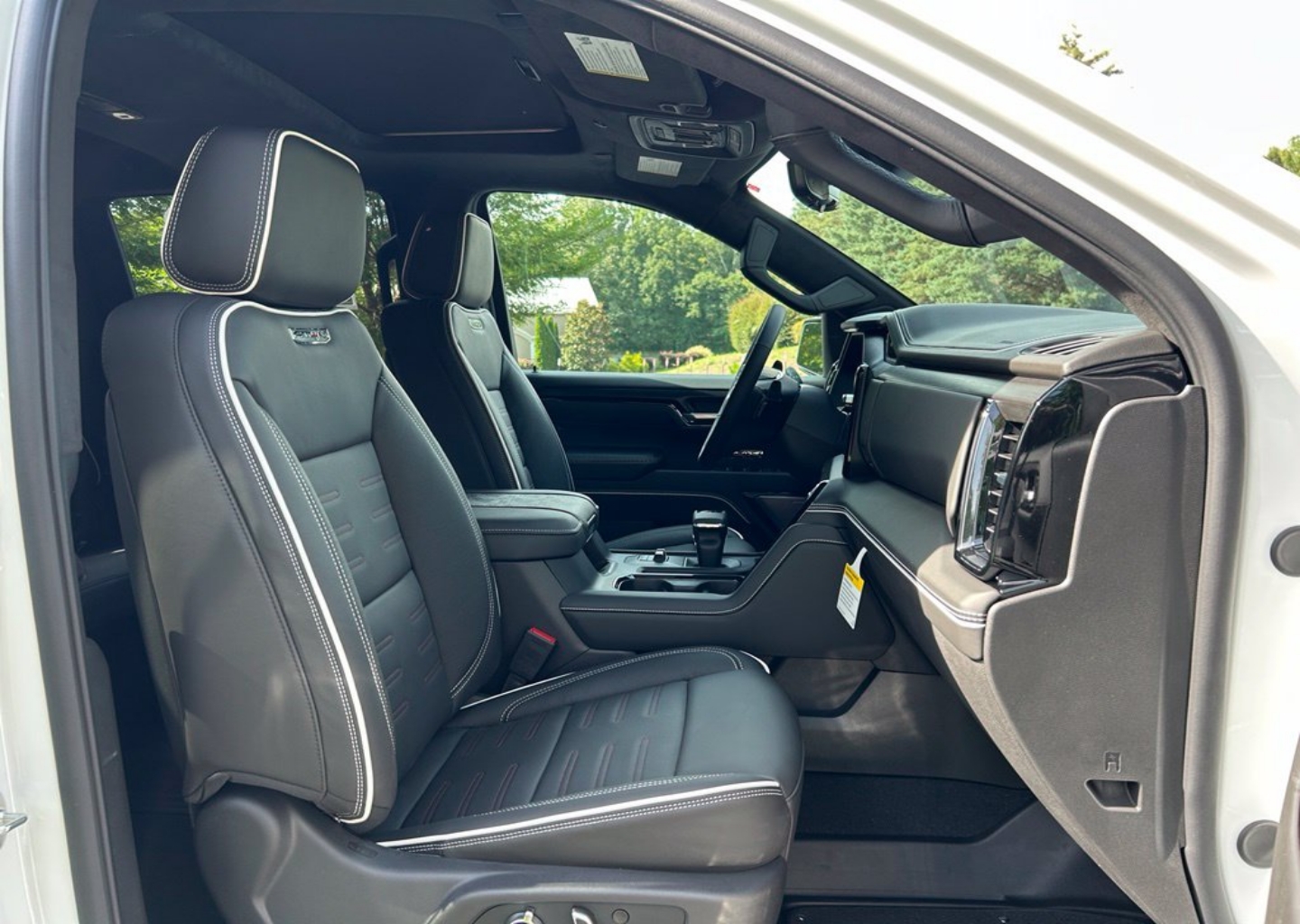 2026 GMC Sierra 1500 AT4X - Photo 124