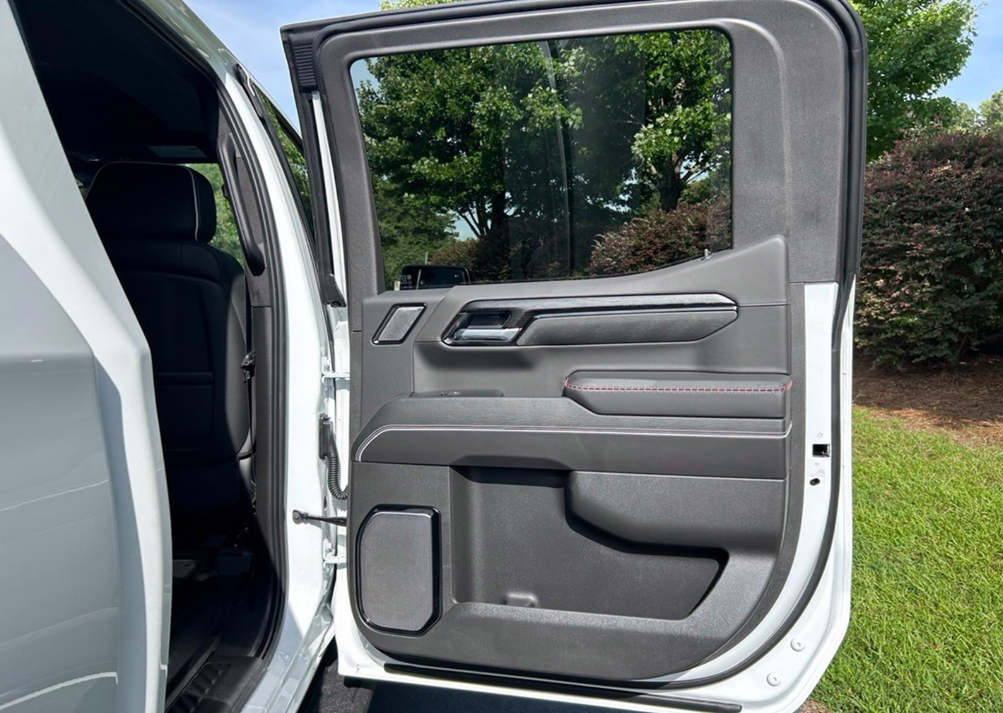 2026 GMC Sierra 1500 AT4X - Photo 132