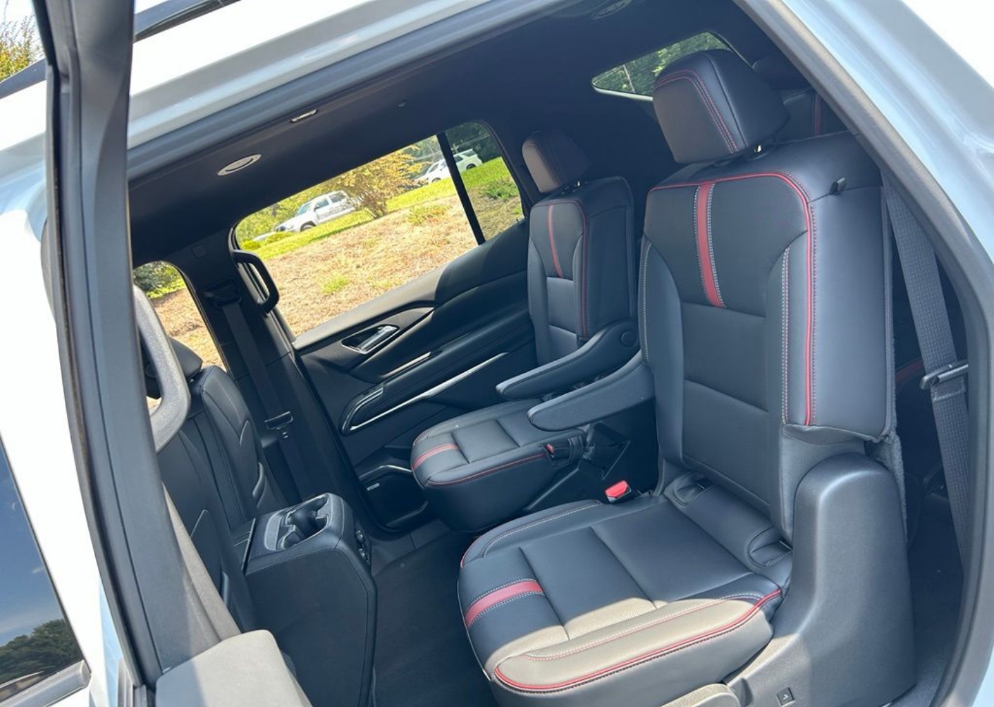 2027 Chevrolet Traverse RS - Photo 105