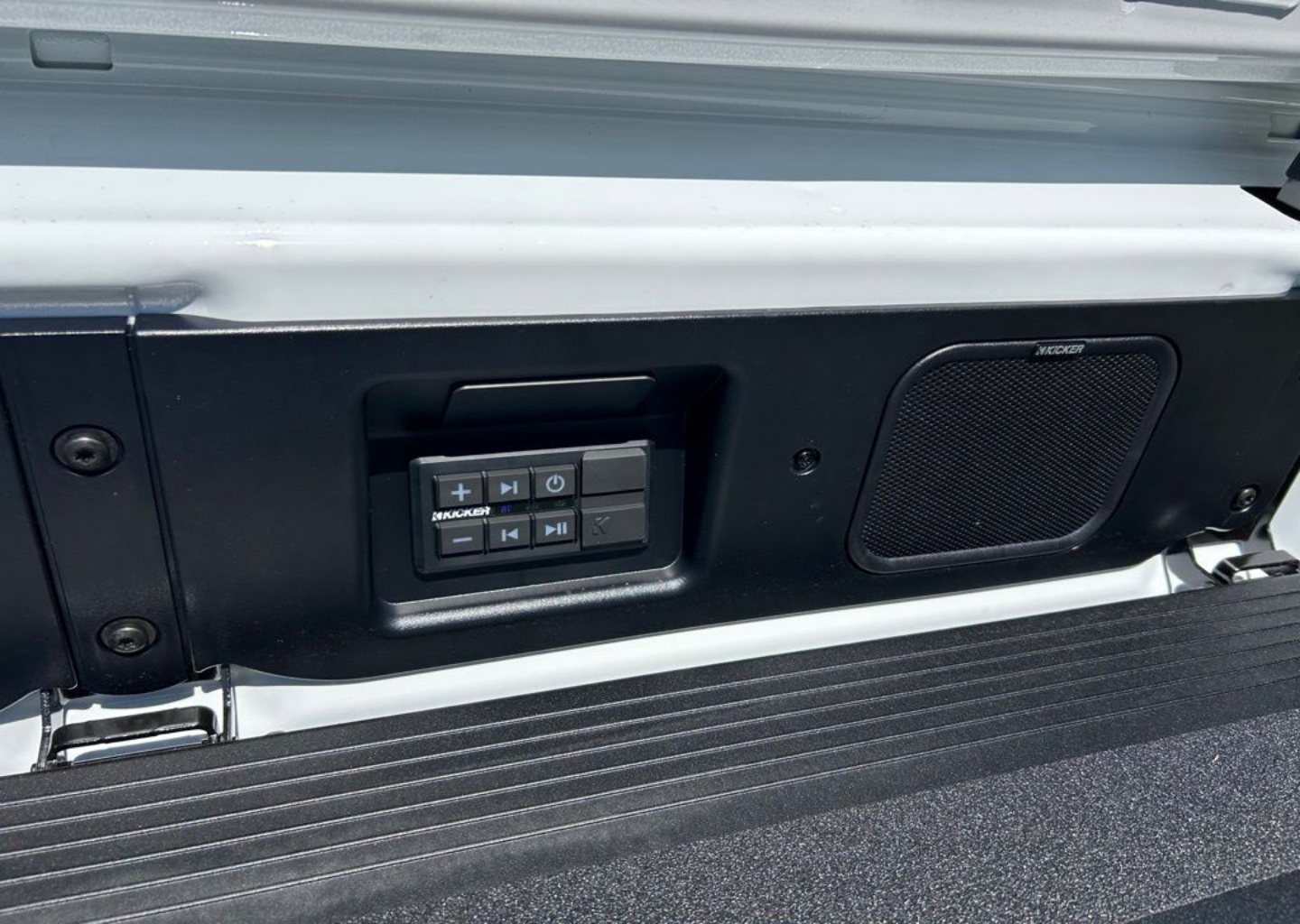 2026 GMC Sierra 2500HD AT4X - Photo 97