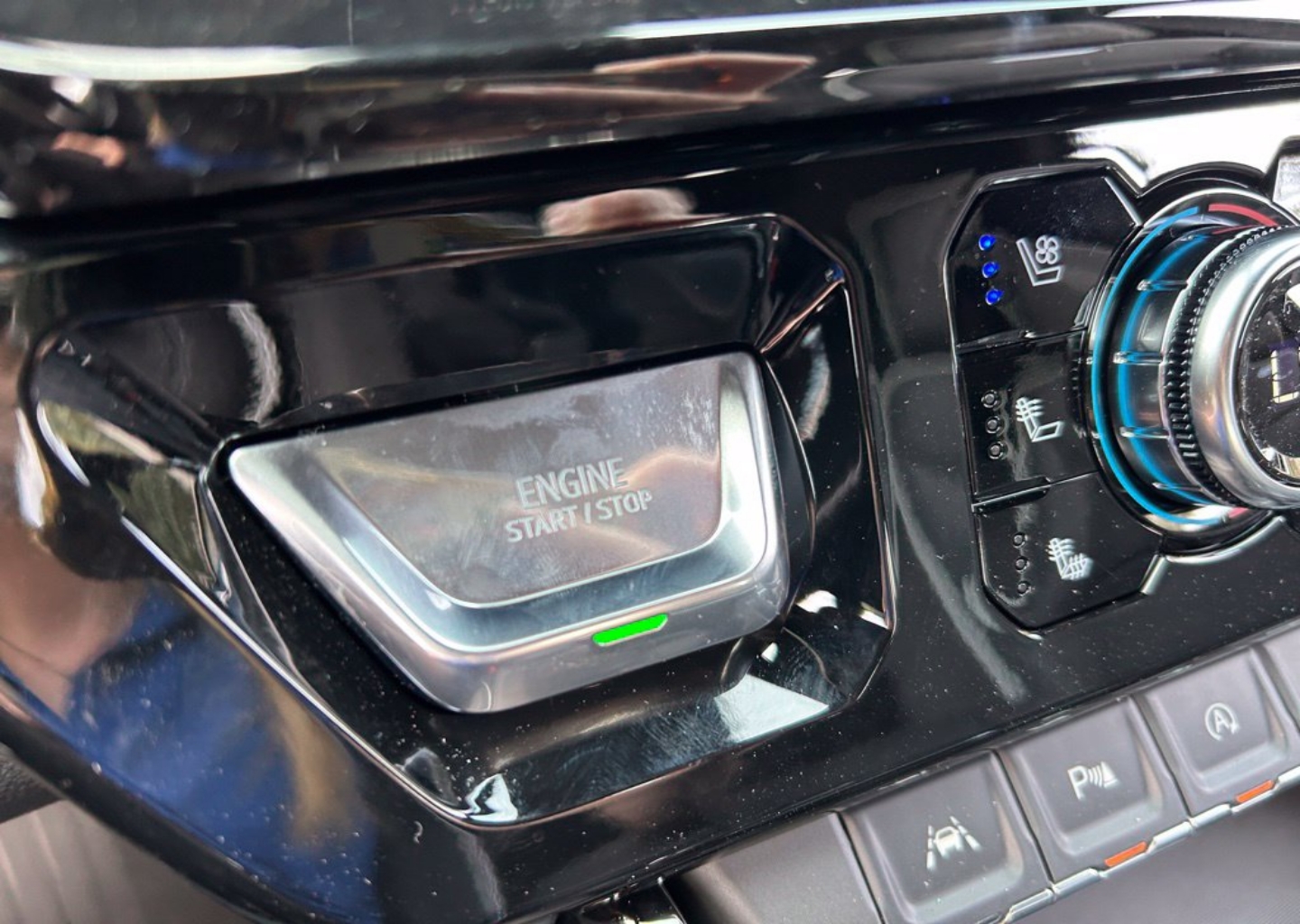 2026 GMC Sierra 1500 AT4X - Photo 109