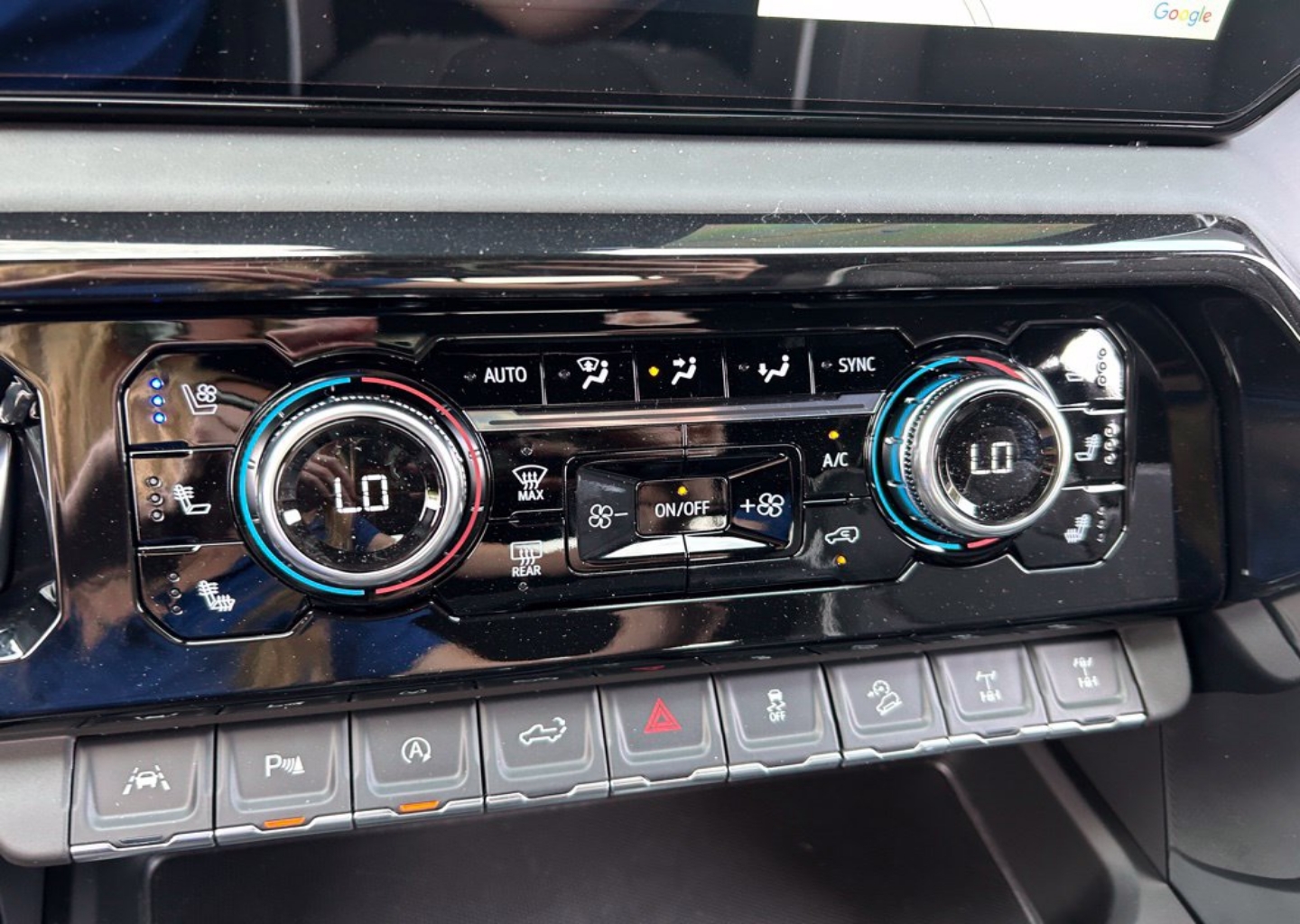 2026 GMC Sierra 1500 AT4X - Photo 110