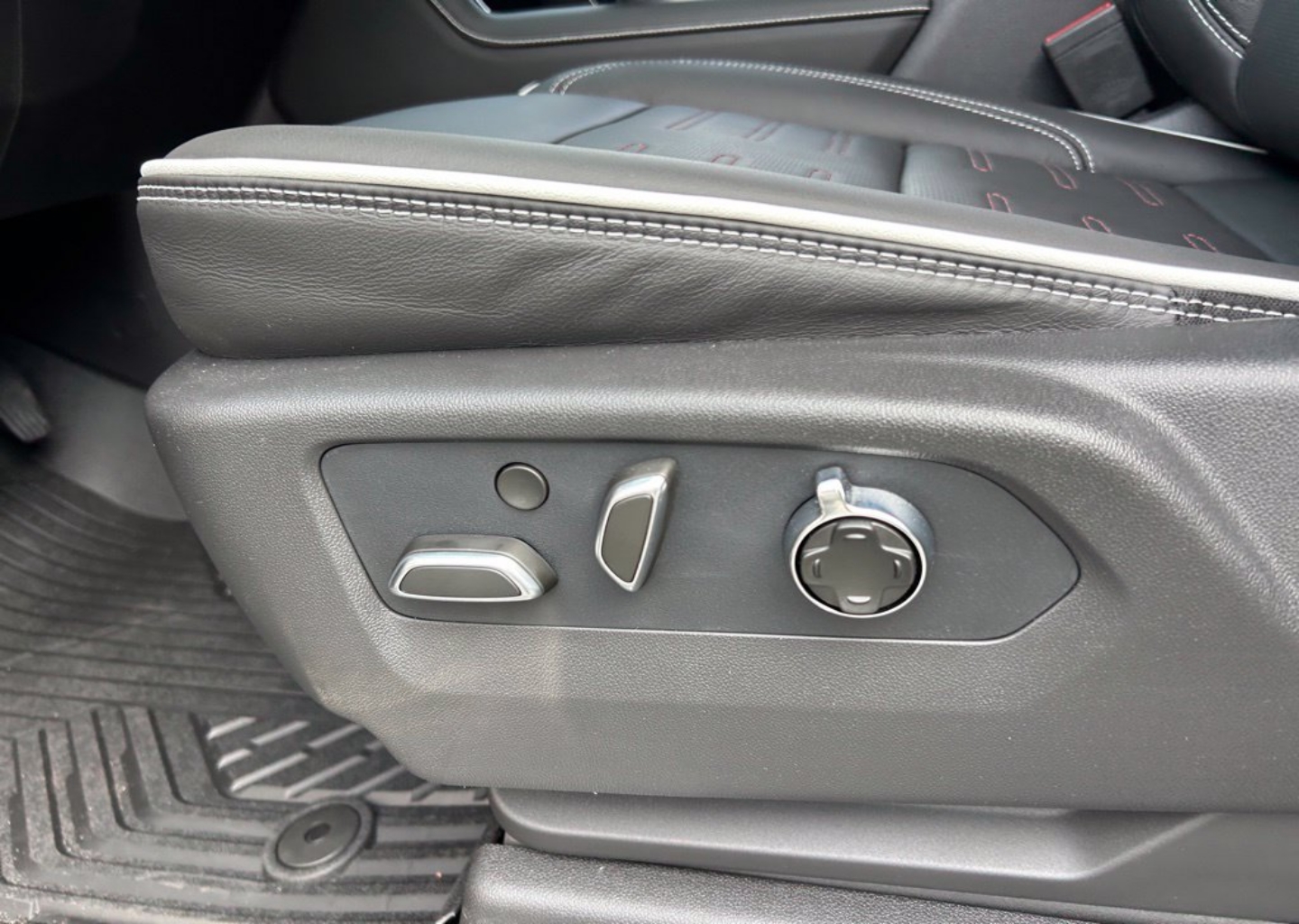 2026 GMC Sierra 1500 AT4X - Photo 128