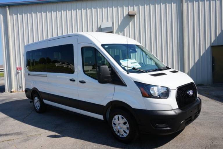 2026 Ford Transit Passenger Wagon XL