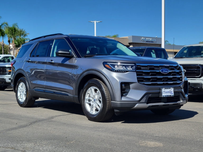 2026 Ford Explorer Active w/200A Pkg