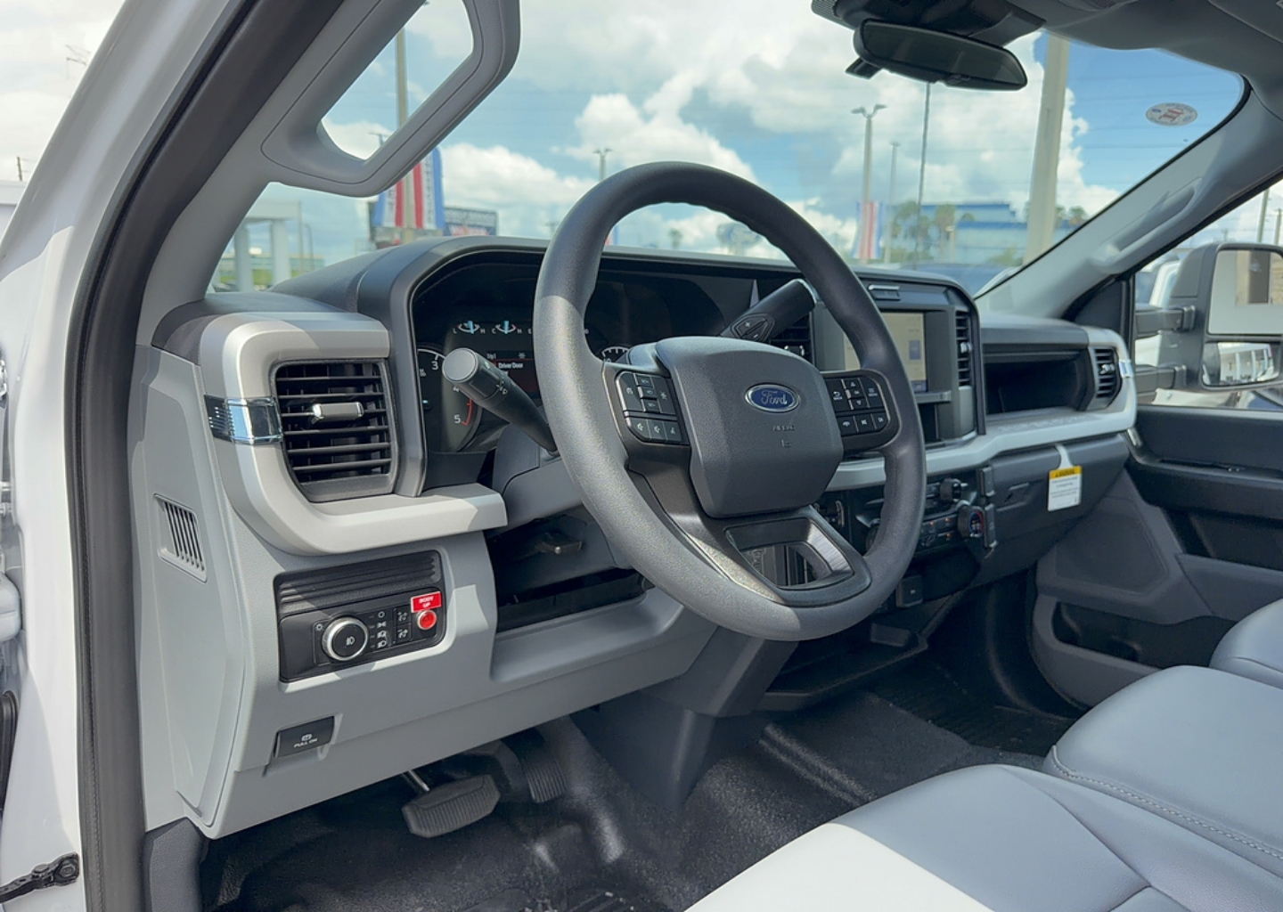 2026 Ford F-550 Super Duty Chassis Cab XL - Photo 20