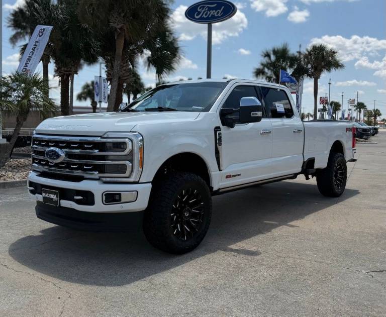 2023 Ford F-350SD Platinum
