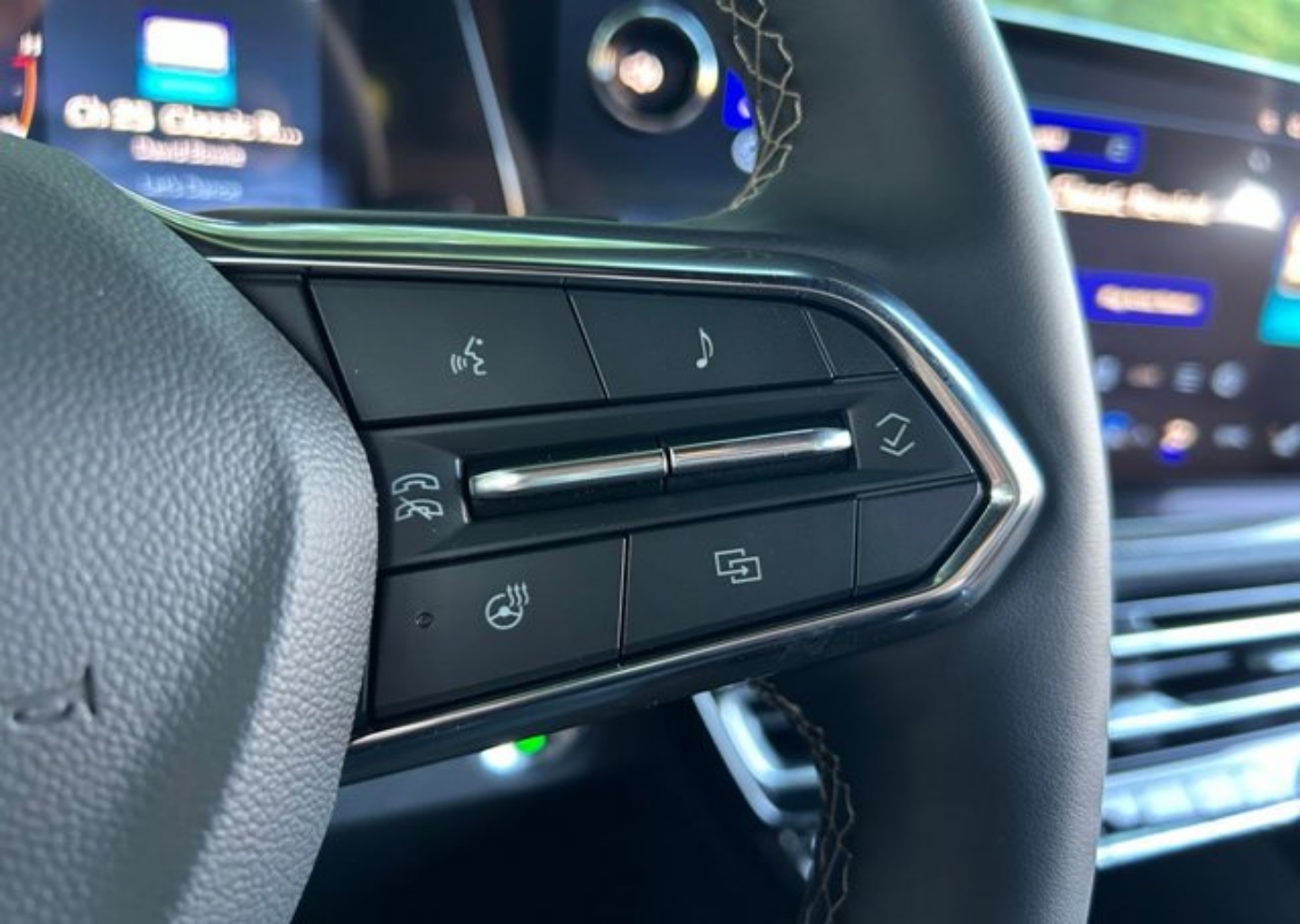 2027 Chevrolet Traverse Z71 - Photo 28