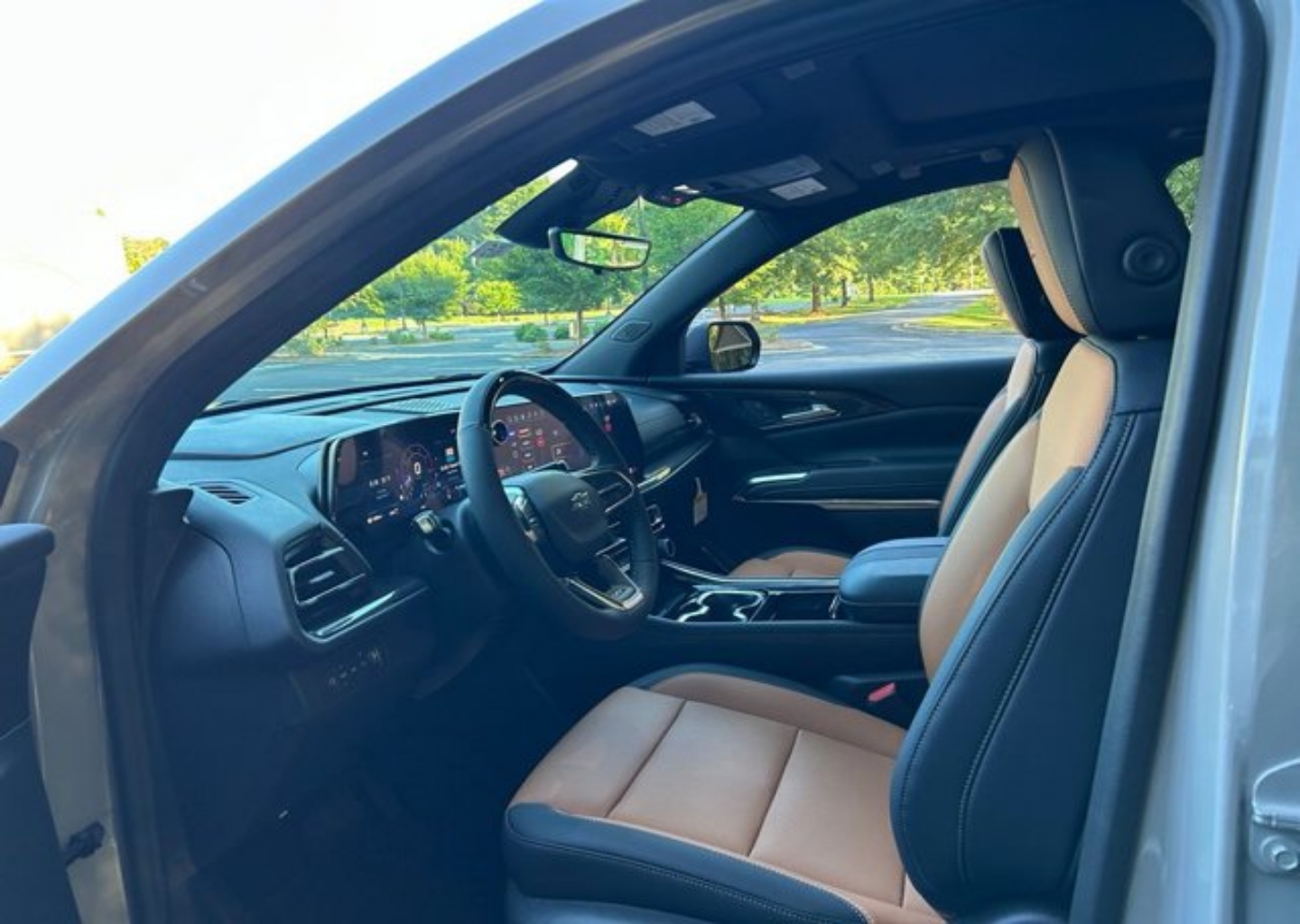 2027 Chevrolet Traverse Z71 - Photo 41