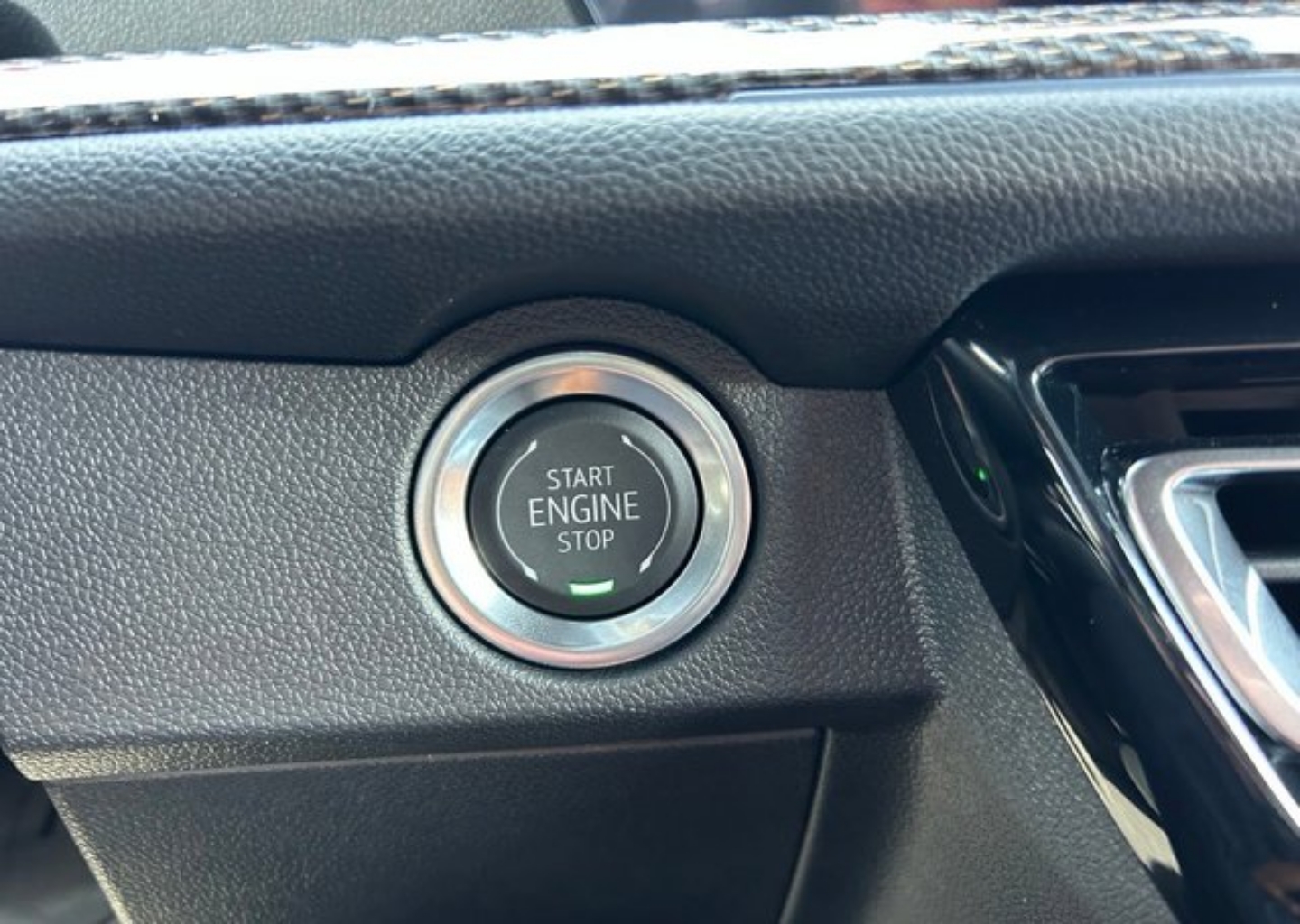 2027 Chevrolet Traverse Z71 - Photo 31