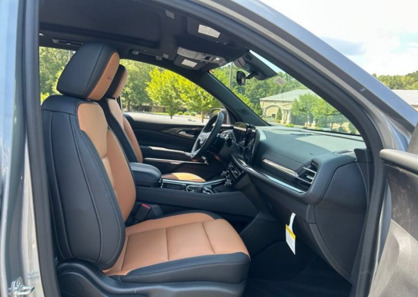 2027 Chevrolet Traverse Z71 - Photo 57