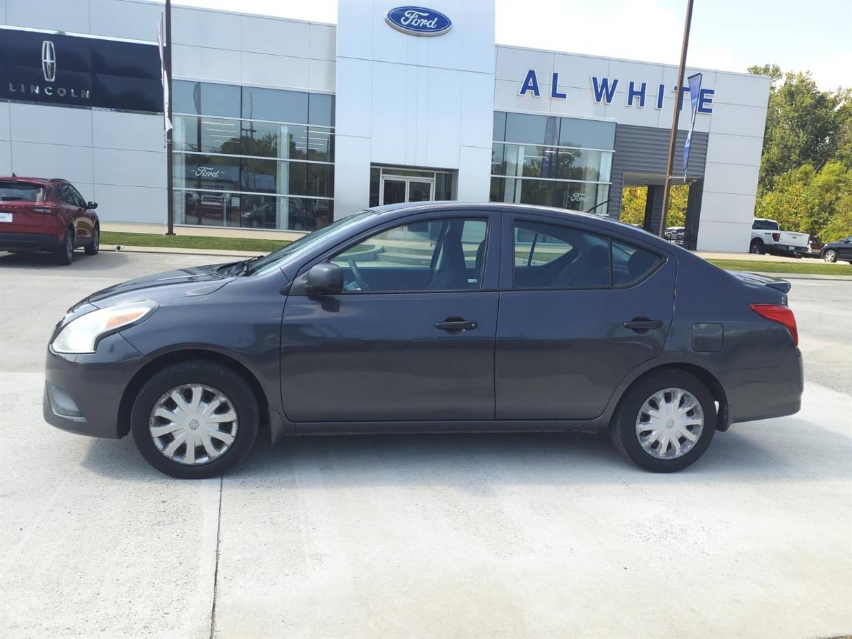 Used 2015 Nissan Versa Sedan S Plus with VIN 3N1CN7AP1FL800677 for sale in Manchester, TN