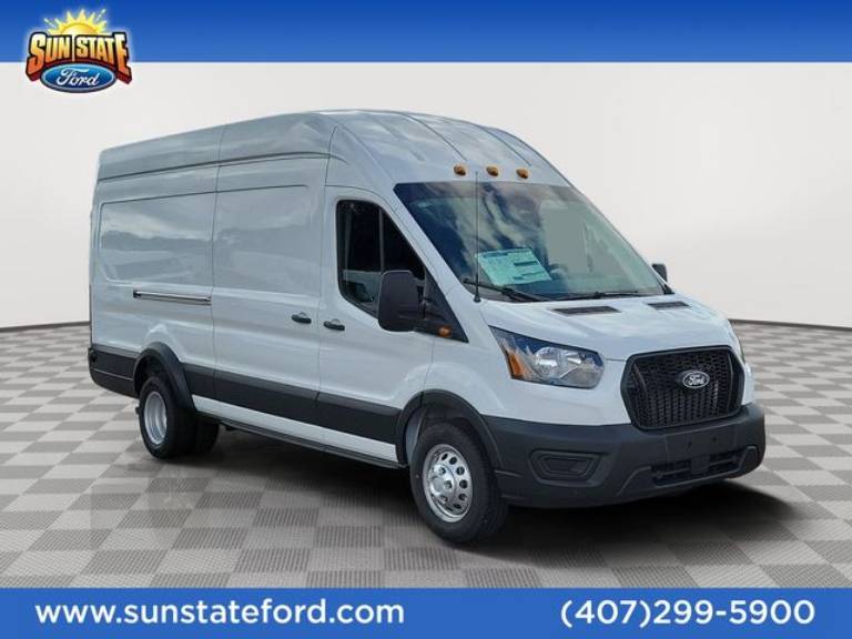 2026 Ford Transit Cargo Van Base